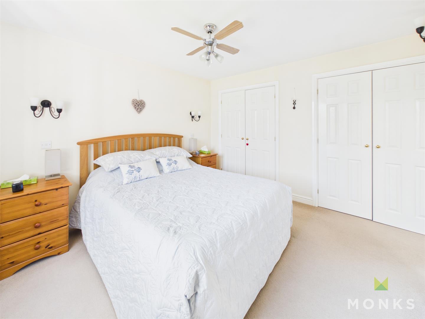 1 Firs Close, Oswestry, SY11 3LT For Sale